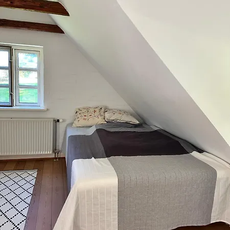 Chalet Havehuset Er En Oase I Skoven - Fa Hele Huset For Jer Selv! Stenstrup
