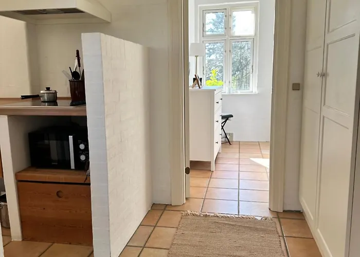 Havehuset Er En Oase I Skoven - Fa Hele Huset For Jer Selv! シャレー Stenstrup