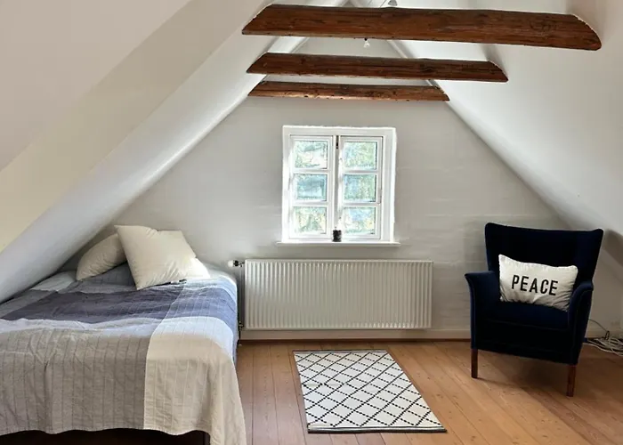 Havehuset Er En Oase I Skoven - Fa Hele Huset For Jer Selv! シャレー *